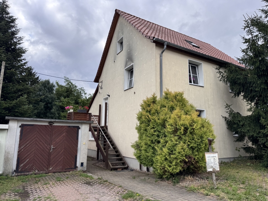 Garagen und Stellplätze